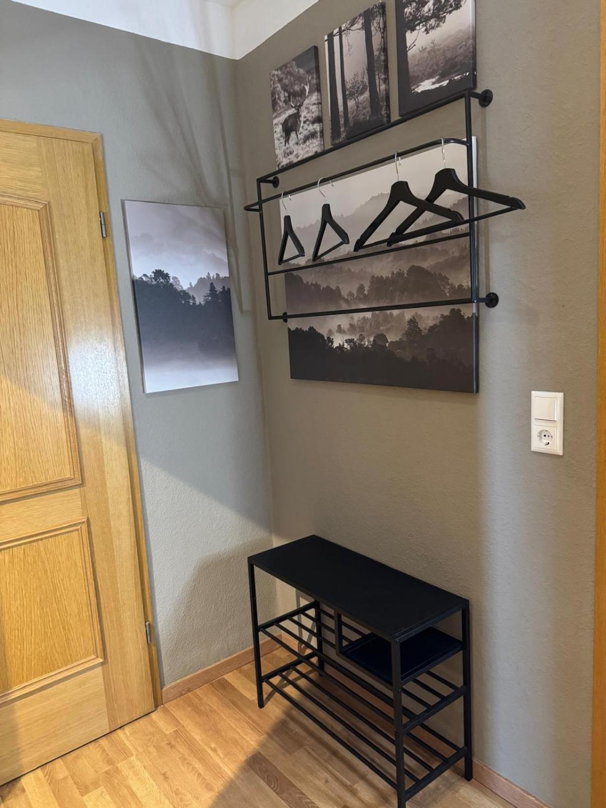Uranus 1a Apartment
